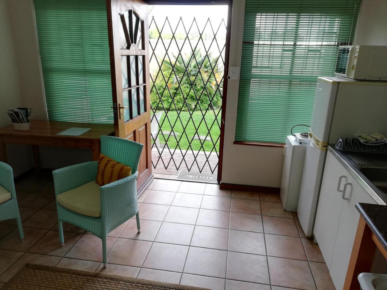 Rhodes Lodge Stellenbosch Extérieur photo